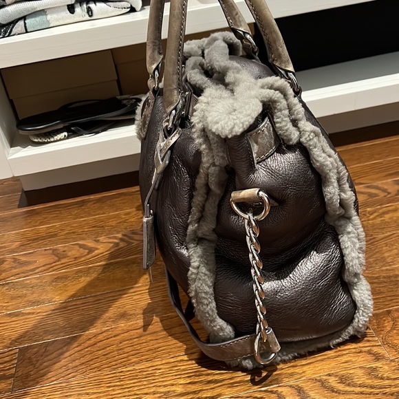 Michael Kors lock bag in faux sheepskin - Picture 4 of 4